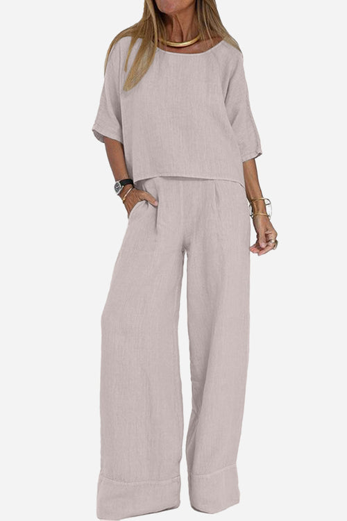 At Ease & Down to Earth: Conjunto de jersey de manga corta y pantalón ancho a juego