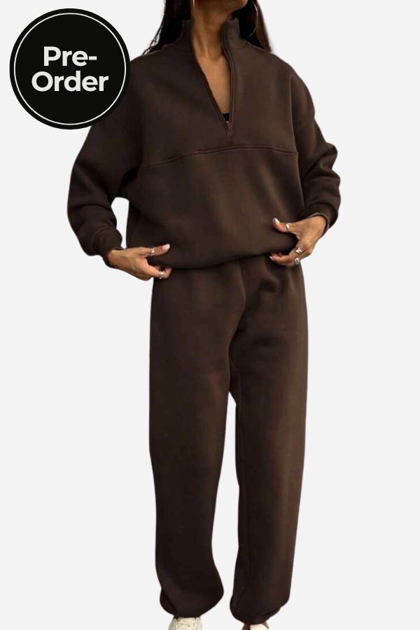 Athleisure en Su Máxima Expresión: Chándal de dos Piezas con Mezcla de Algodón