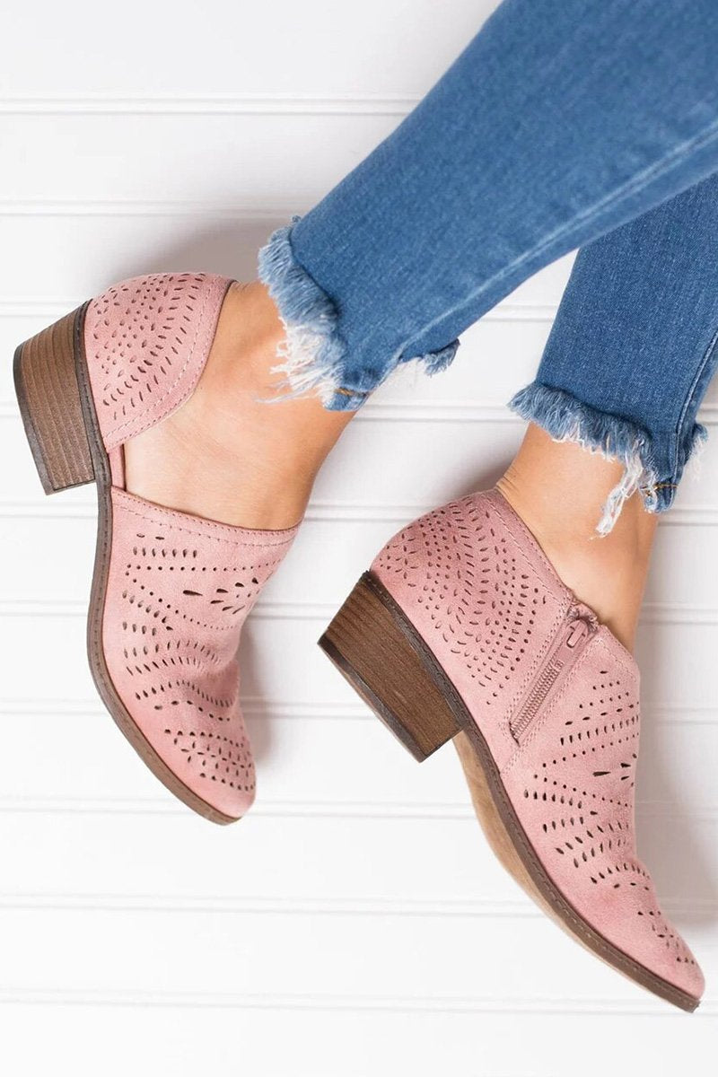 Botines occidentales con corte láser