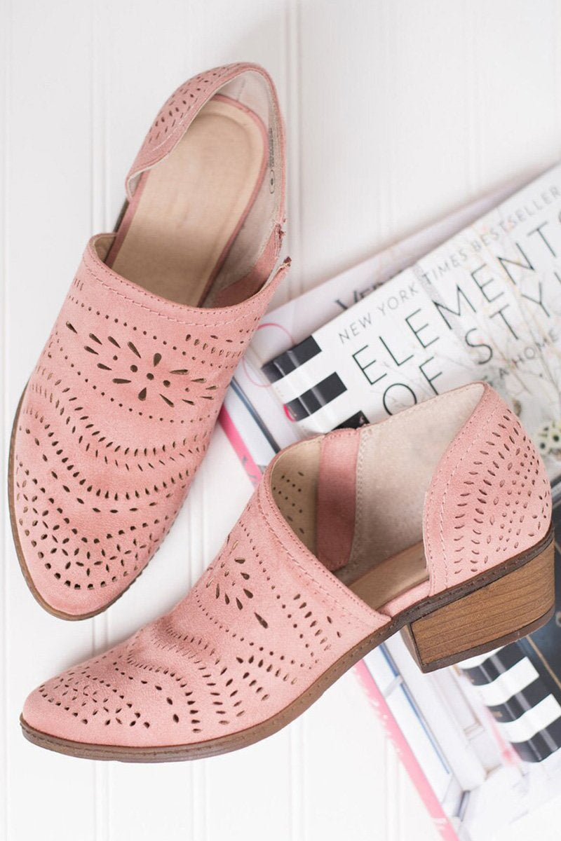 Botines occidentales con corte láser