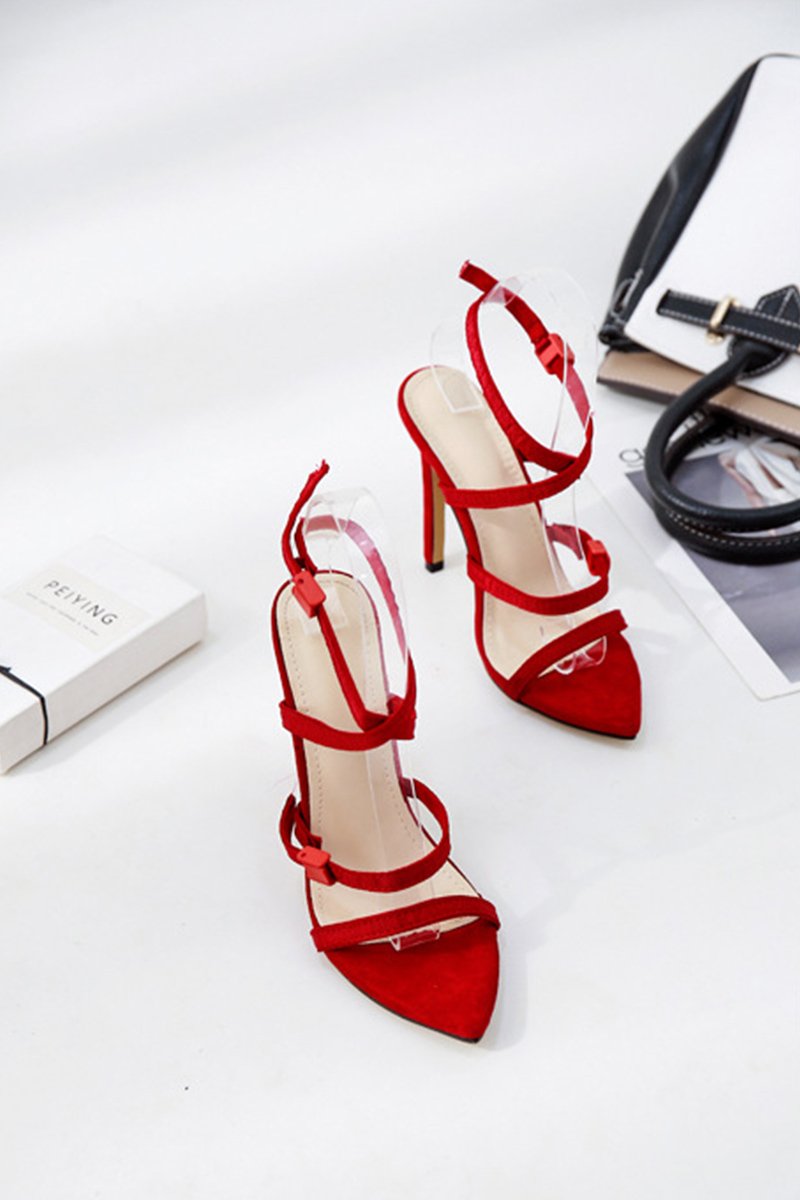 Sandalias de tacón con hebilla de cinta